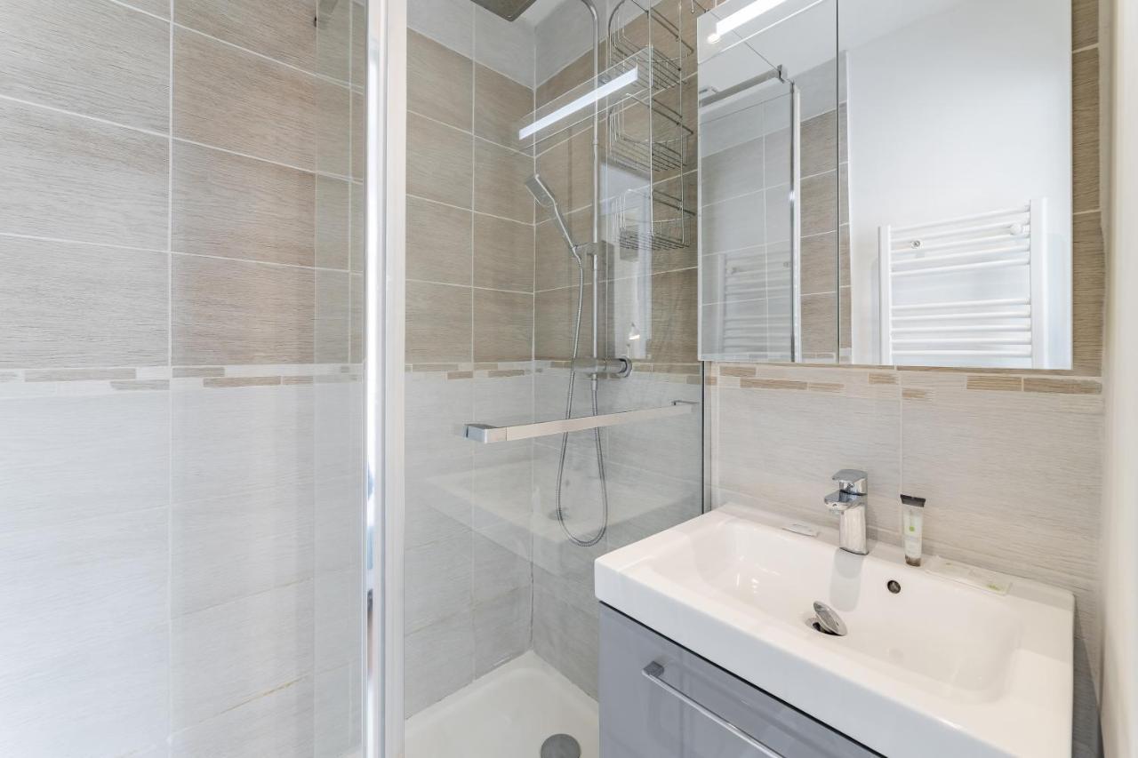 Charming Bright And Equipped Apartment Марсилия Екстериор снимка